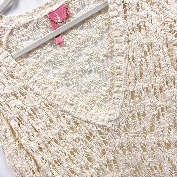 Charlotte Cream Pullover Crochet V-neck Sweater - Picture 2 of 6